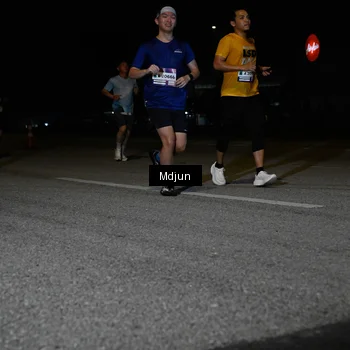 Runner Photo 7439360