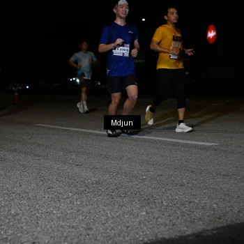 Runner Photo 7439377