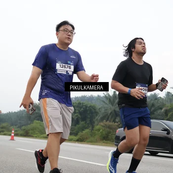 Runner Photo 7439407