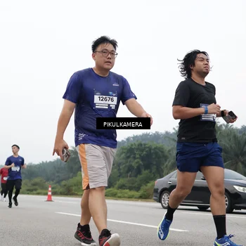 Runner Photo 7439408