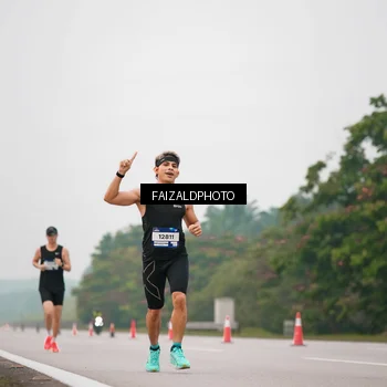Runner Photo 7439413