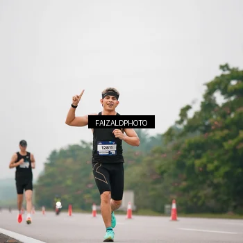 Runner Photo 7439417
