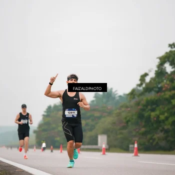 Runner Photo 7439438