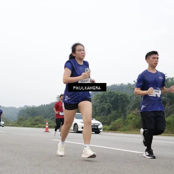 Runner Photo 7439456