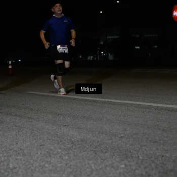 Runner Photo 7439463