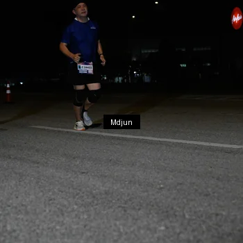 Runner Photo 7439476