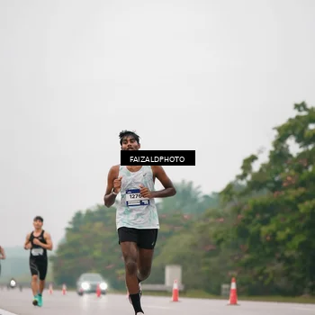 Runner Photo 7439477