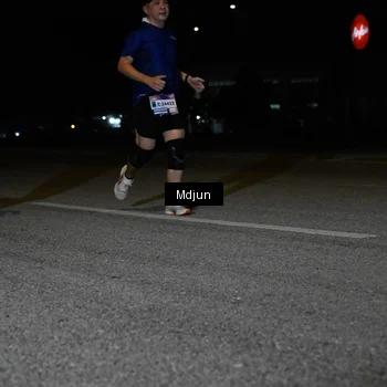 Runner Photo 7439478