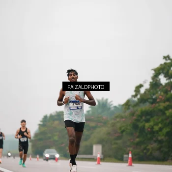 Runner Photo 7439481