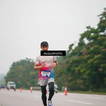 Runner Photo 7439496