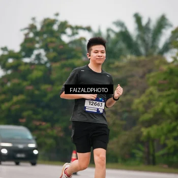 Runner Photo 7439513