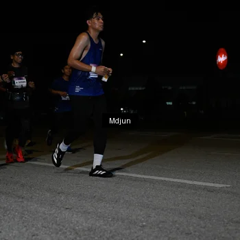 Runner Photo 7439523