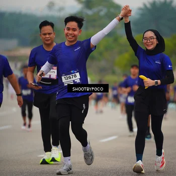 Runner Photo 7439544