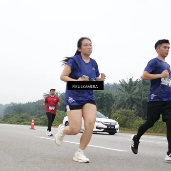 Runner Photo 7439548