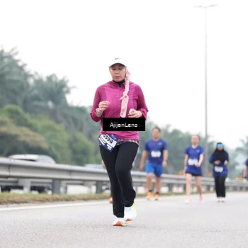 Runner Photo 7439551