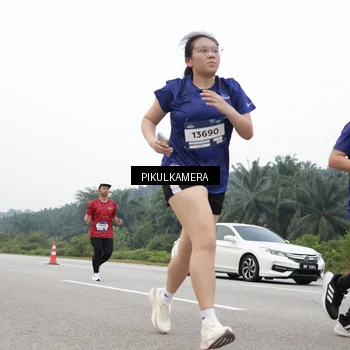 Runner Photo 7439569