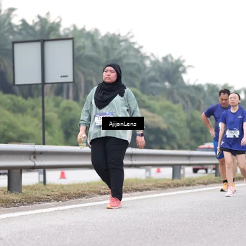 Runner Photo 7439578