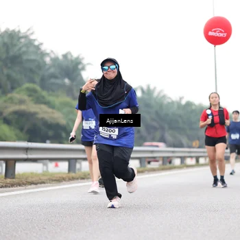 Runner Photo 7439621