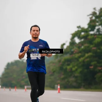 Runner Photo 7439656