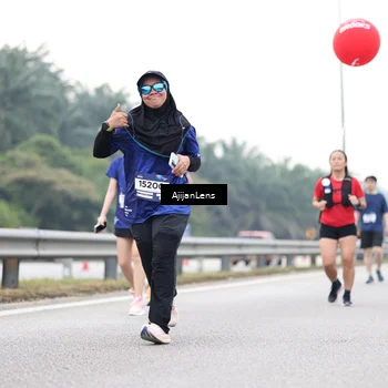 Runner Photo 7439663