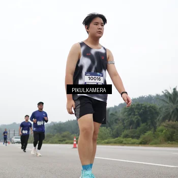 Runner Photo 7439675