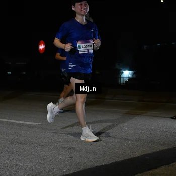 Runner Photo 7439680