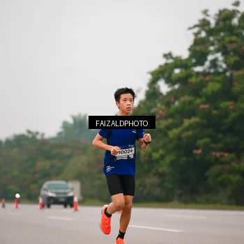 Runner Photo 7439682