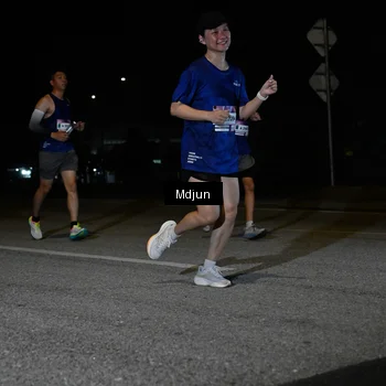 Runner Photo 7439687
