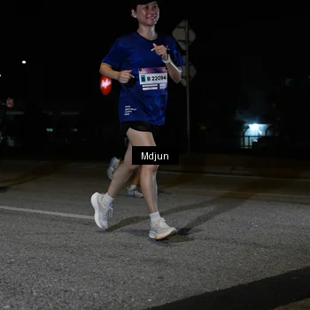 Runner Photo 7439688