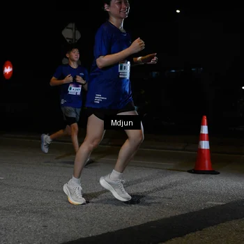Runner Photo 7439691