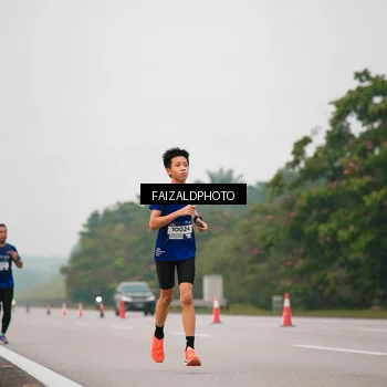 Runner Photo 7439697