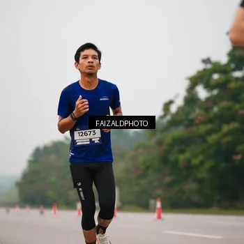 Runner Photo 7439711