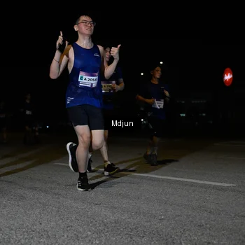 Runner Photo 7439712
