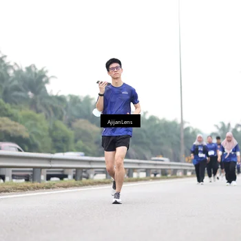 Runner Photo 7439714