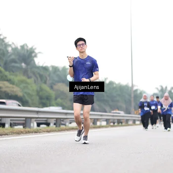 Runner Photo 7439716
