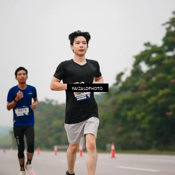 Runner Photo 7439722