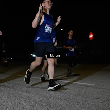 Runner Photo 7439724