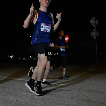 Runner Photo 7439725