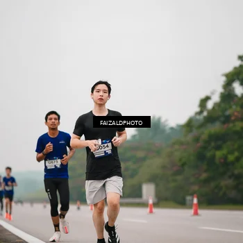 Runner Photo 7439735