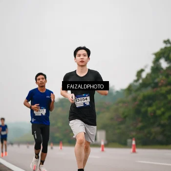 Runner Photo 7439736