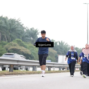 Runner Photo 7439738