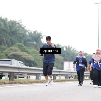 Runner Photo 7439739