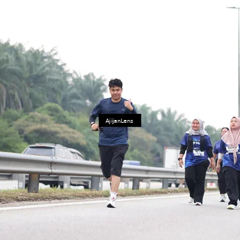 Runner Photo 7439742
