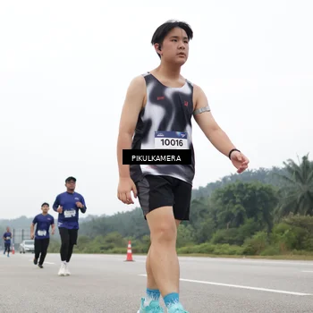 Runner Photo 7439744