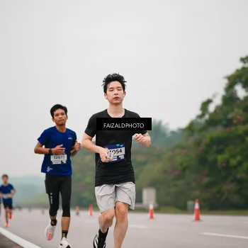 Runner Photo 7439745