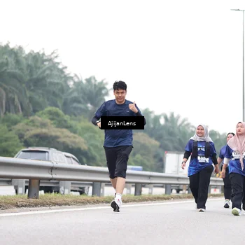 Runner Photo 7439749