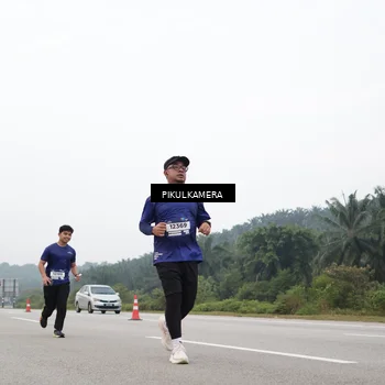 Runner Photo 7439755