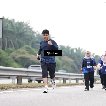 Runner Photo 7439756