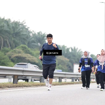 Runner Photo 7439757