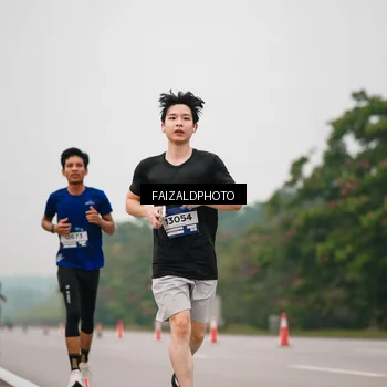 Runner Photo 7439768